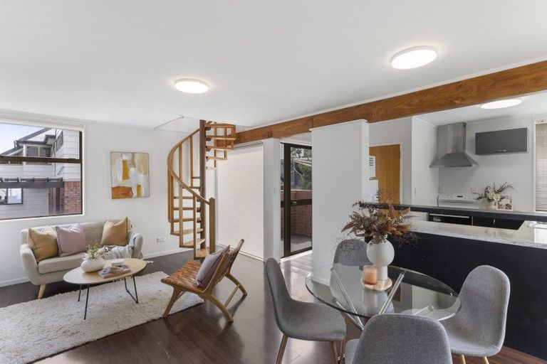 Photo of property in 55 St Annes Crescent, Wattle Downs, Auckland, 2103