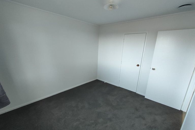 Photo of property in 2/14 Penion Drive, Flat Bush, Auckland, 2023