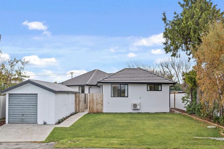 Photo of property in 51 Owles Terrace, New Brighton, Christchurch, 8061