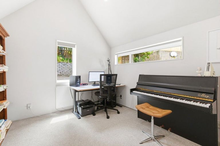 Photo of property in 15b Perth Street, Ngaio, Wellington, 6035