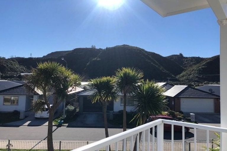 Photo of property in 95 Farmer Crescent, Taita, Lower Hutt, 5011