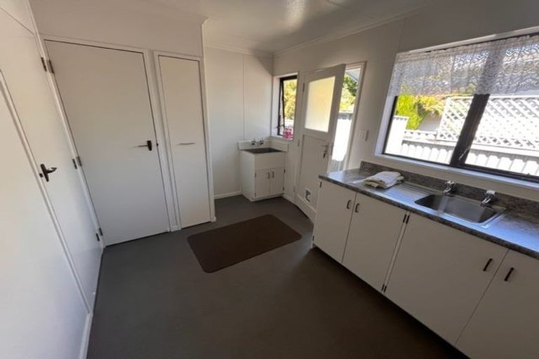 Photo of property in 32b Newcastle Street, Hokowhitu, Palmerston North, 4410