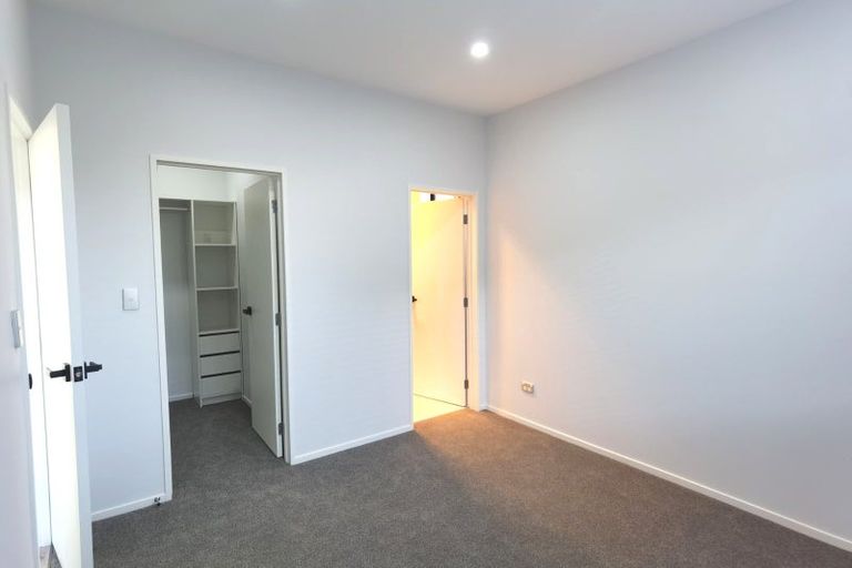 Photo of property in 4 Waka Ama Road, Karaka, Papakura, 2113