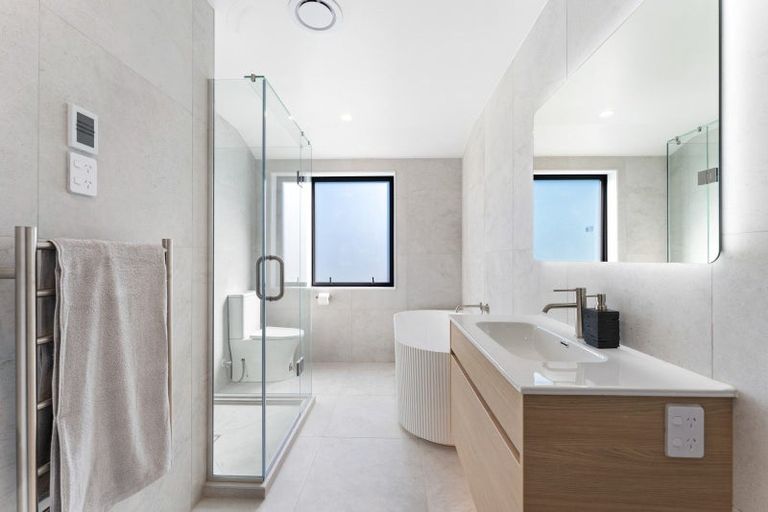 Photo of property in 183 Te Oneroa Way, Long Bay, Auckland, 0630