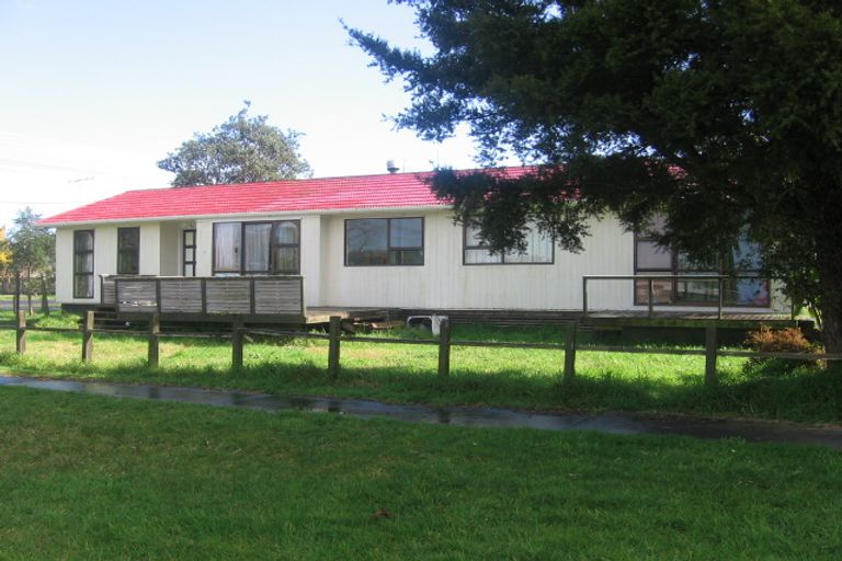 Photo of property in 21 Graham Street, Te Kopuru, 0391
