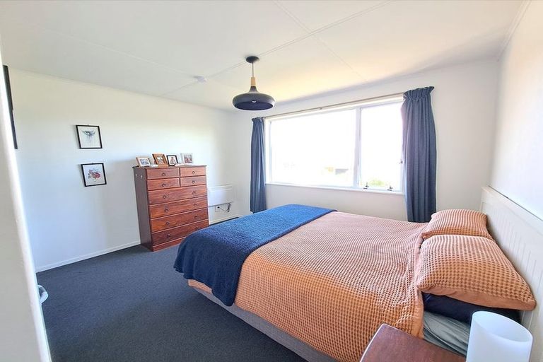 Photo of property in 9 Pomare Place, Spotswood, New Plymouth, 4310