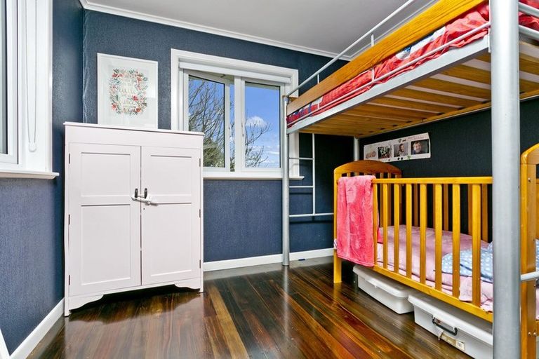 Photo of property in 42 Carlisle Road, Browns Bay, Auckland, 0630