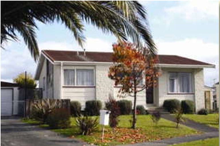 Photo of property in 15 Chelmarsh Place, Highbury, Palmerston North, 4412
