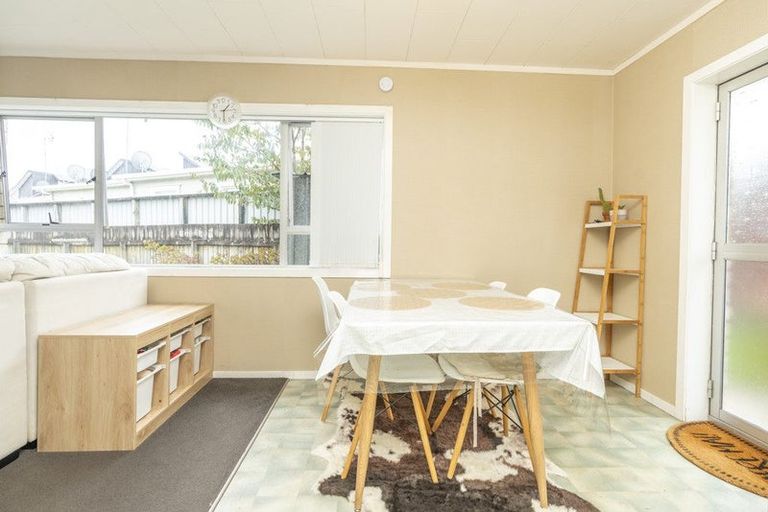 Photo of property in 2/6 Snead Place, Hamilton East, Hamilton, 3216