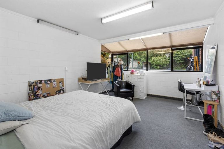 Photo of property in 212 Grahams Road, Burnside, Christchurch, 8053
