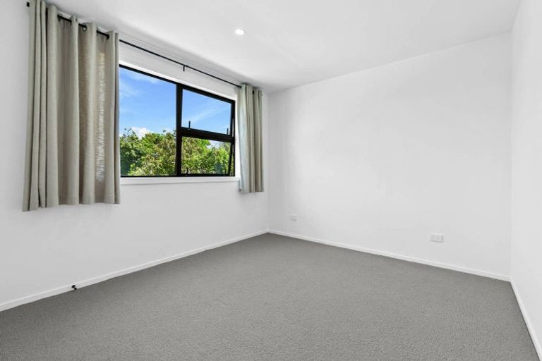 Photo of property in 26a Brennan Avenue, Te Atatu Peninsula, Auckland, 0610