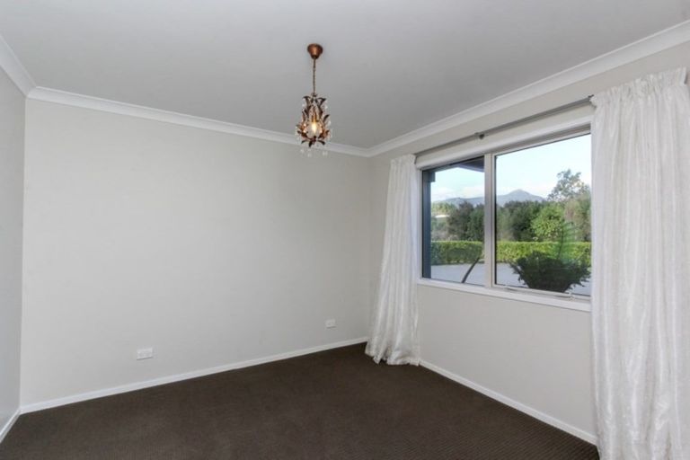 Photo of property in 5 Maunga Heights, Hurworth, New Plymouth, 4371