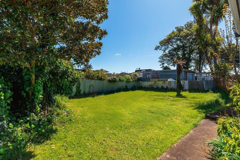 Photo of property in 35 Taupo View Road, Taupo, 3330