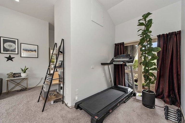 Photo of property in 19a Munro Place, Flagstaff, Hamilton, 3210