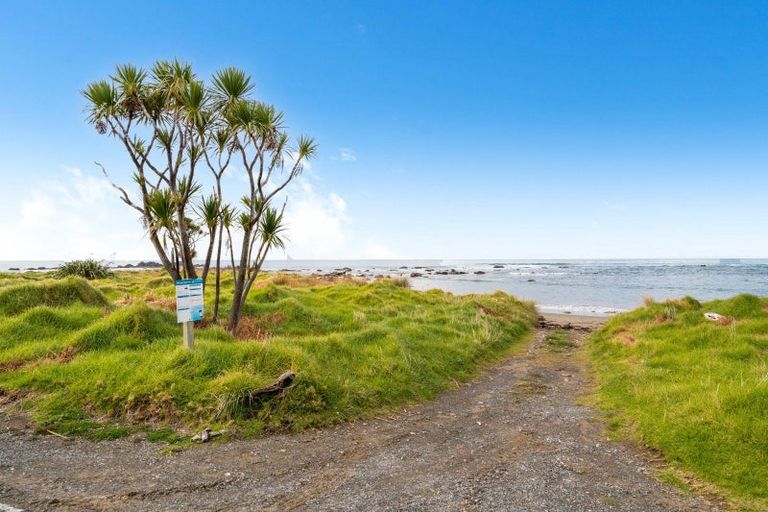 Photo of property in 1095 Mataikona Road, Mataikona, Tinui, 5889