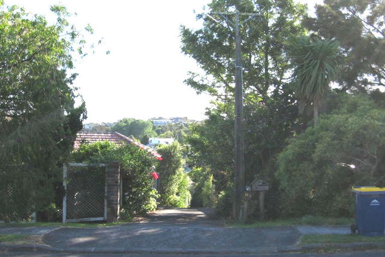 Photo of property in 2/11 Salem Place, Torbay, Auckland, 0630