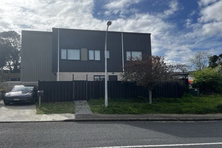 Photo of property in 1/21 Newham Place, Henderson, Auckland, 0612