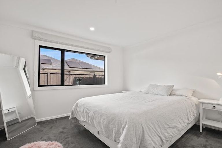 Photo of property in 19 Hickmott Street, Rangiora, 7400