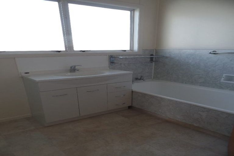 Photo of property in 696 Papamoa Beach Road, Papamoa Beach, Papamoa, 3118