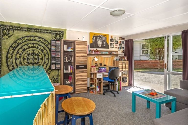 Photo of property in 24 Seddon Crescent, Whataupoko, Gisborne, 4010