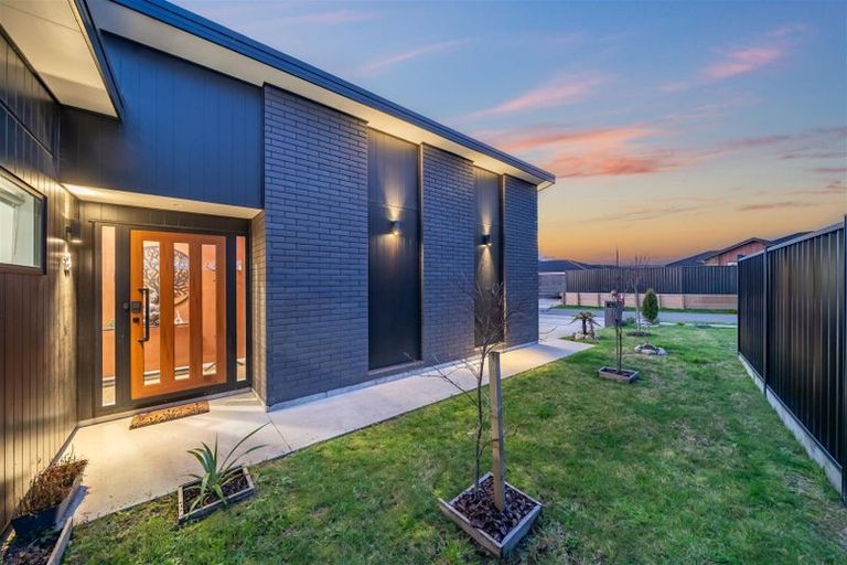 Photo of property in 4 Fenwick Crescent, Wallaceville, Upper Hutt, 5018