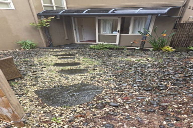 Photo of property in 822 Beach Road, Browns Bay, Auckland, 0630