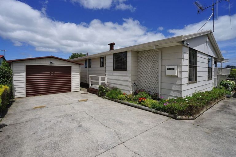 Photo of property in 2 Nyanza Street, Nawton, Hamilton, 3200