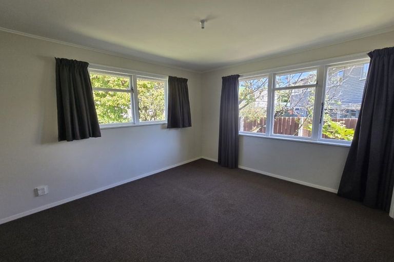 Photo of property in 37 Flay Crescent, Burnside, Christchurch, 8053