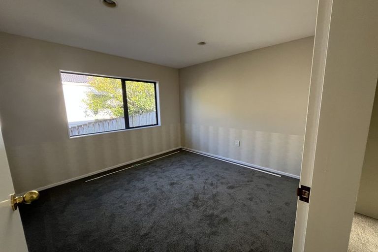 Photo of property in 66a Park Road, Glenfield, Auckland, 0629