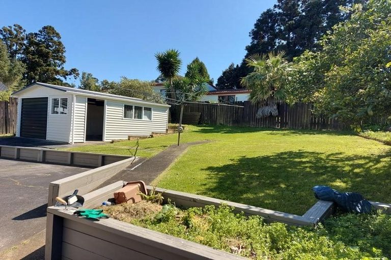 Photo of property in 34 Preston Avenue, Henderson, Auckland, 0610