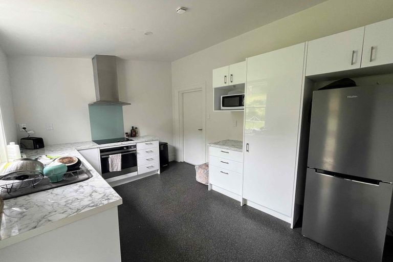 Photo of property in 2 Konini Road, Titirangi, Auckland, 0604