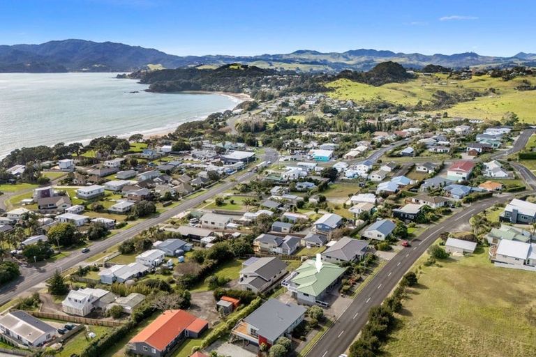 Photo of property in 19 Torsby Road, Coopers Beach, 0420