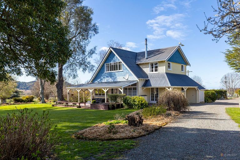 Photo of property in 104 School Road, Pleasant Valley, Geraldine, 7991