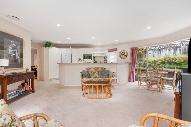 Photo of property in 19 Bronte Place, Somerville, Auckland, 2014