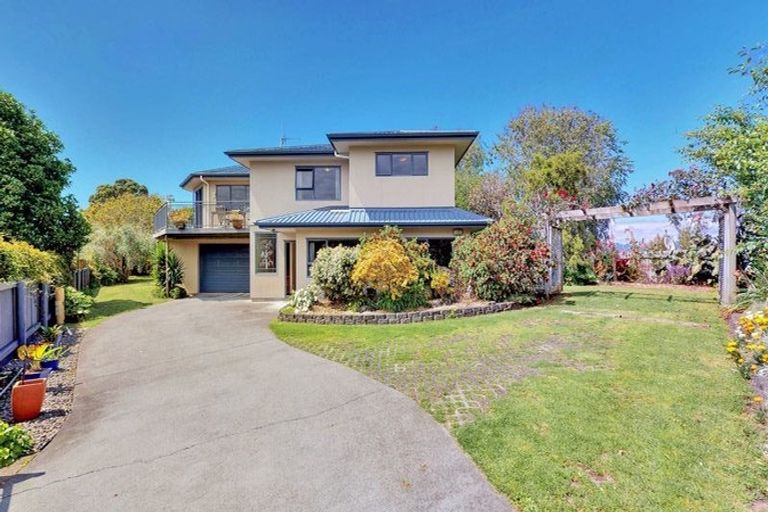 Photo of property in 21 Athenree Road, Athenree, Katikati, 3177