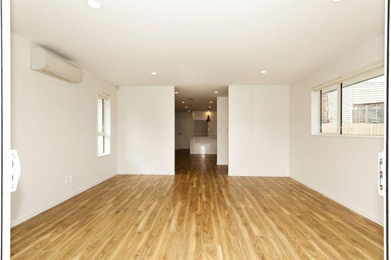 Photo of property in 111a Gardner Avenue, New Lynn, Auckland, 0600