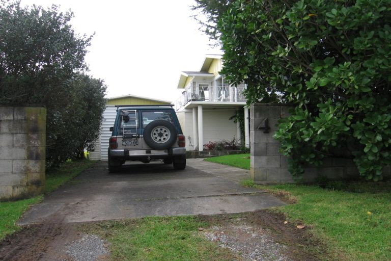 Photo of property in 4 Isobel Road, Greenhithe, Auckland, 0632