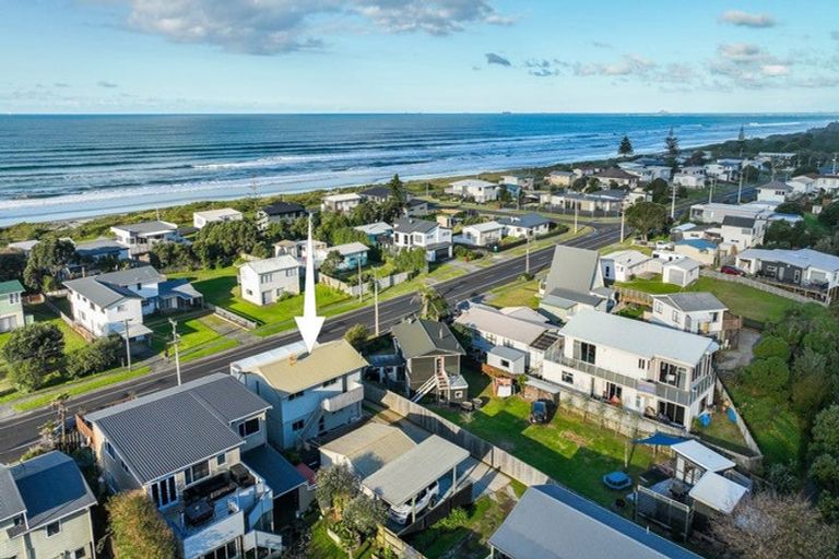 Photo of property in 260a Seaforth Road, Waihi Beach, 3611