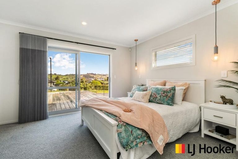 Photo of property in 12 Harriet Johnston Drive, Pokeno, 2402