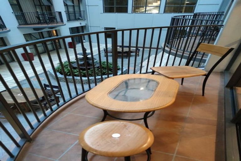 Photo of property in Atrium Apartments, 2i/154 The Terrace, Wellington Central, Wellington, 6011