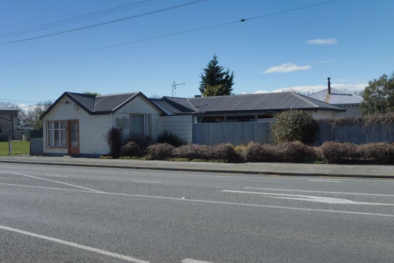 Photo of property in 2 Richard Street, Winchester, 7985