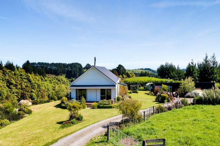 Photo of property in 172 Whakamara Road, Manutahi, Hawera, 4672