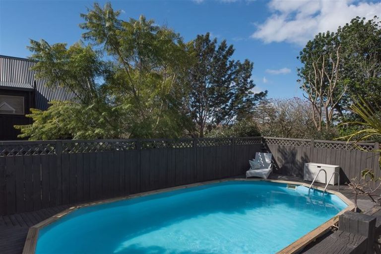 Photo of property in 74 Hone Heke Road, Kerikeri, 0230