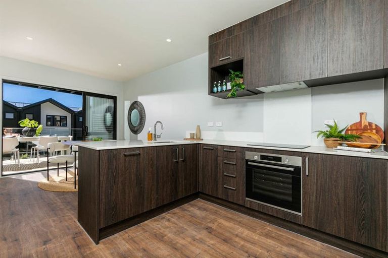 Photo of property in 12c Tikati Rise, Long Bay, Auckland, 0630