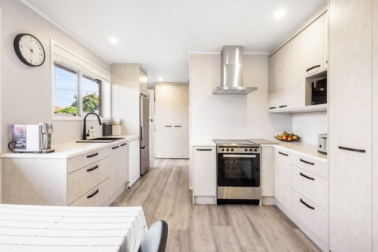 Photo of property in 2/247 Saint George Street, Papatoetoe, Auckland, 2025