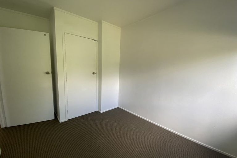 Photo of property in 2/58 Peach Road, Glenfield, Auckland, 0629