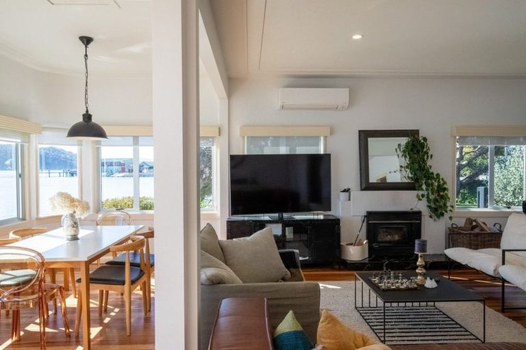 Photo of property in Wallis Street, Raglan, 3225