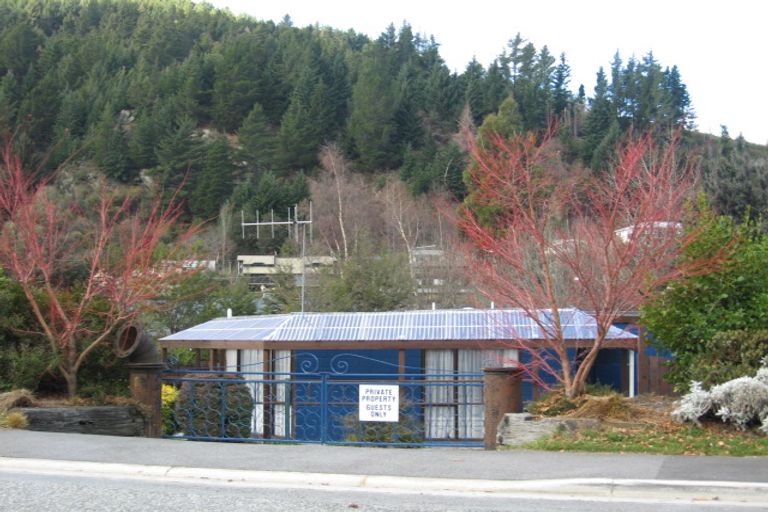Photo of property in 15 Fryer Street, Queenstown, 9300