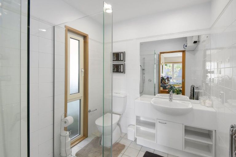 Photo of property in 27 Augusta Street, Redcliffs, Christchurch, 8081