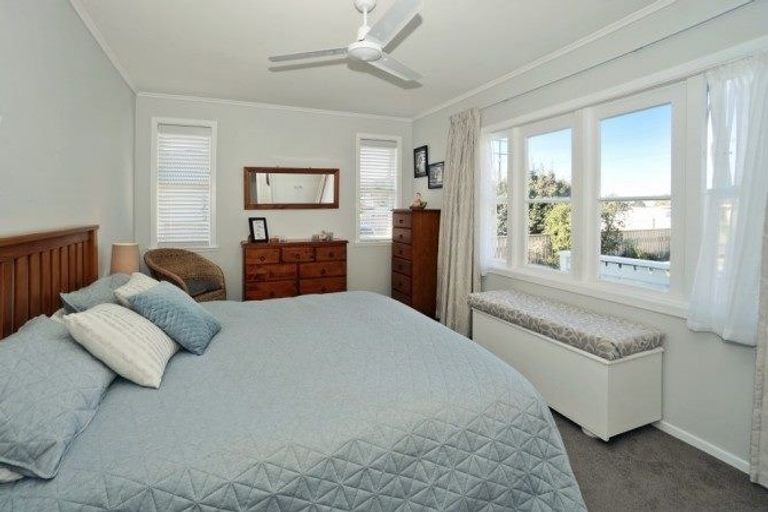 Photo of property in 33 Dunlop Road, Te Puke, 3119